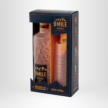 Laden Sie das Bild in den Galerie-Viewer, 9 MILE Vodka, 0,7l + 9 MILE Vodka Highball Glas