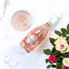 Laden Sie das Bild in den Galerie-Viewer, 6x SCAVI & RAY Prosecco DOC Rosé 0,75l + 2x Proseccoglas GRATIS
