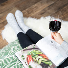 Laden Sie das Bild in den Galerie-Viewer, 6x SCAVI & RAY Rosso Prestigio Al Cioccolato, 0,75l + 2x Weinglas GRATIS