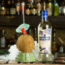 Laden Sie das Bild in den Galerie-Viewer, Mahiki Coconut Rum, 0,7l